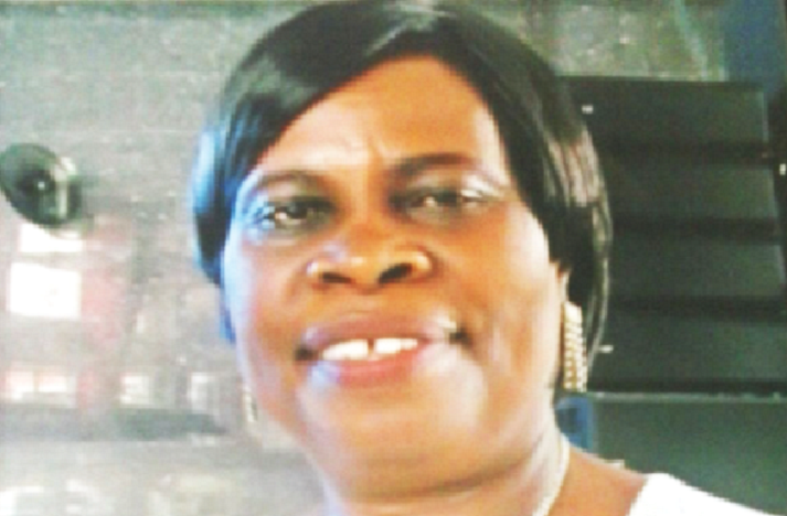 Gloria Sarfo has come out with her collection of carols.